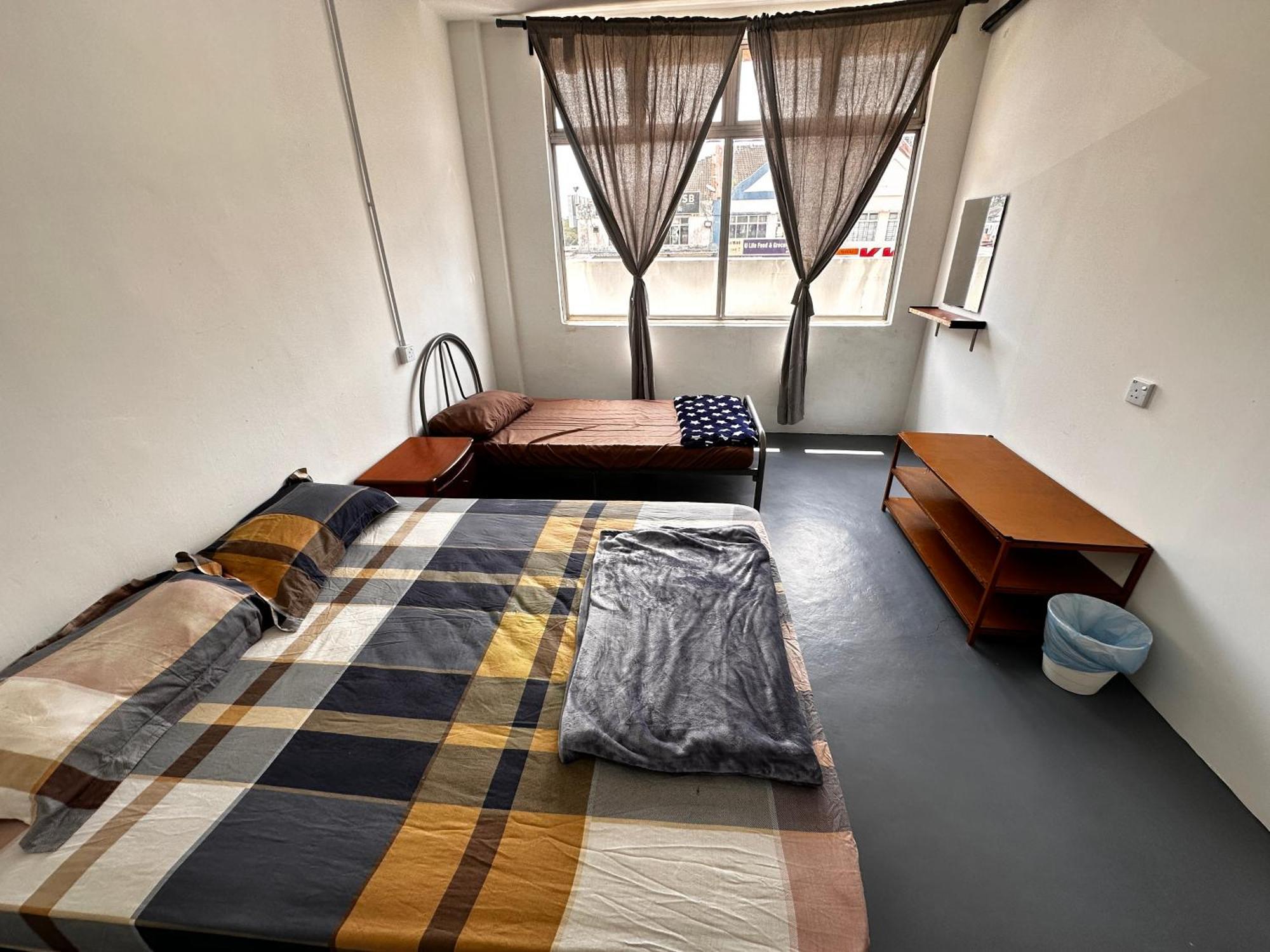 Jiaxin Dormitory - Puteri Wangsa 家馨旅舍 Ulu Tiram Exterior foto